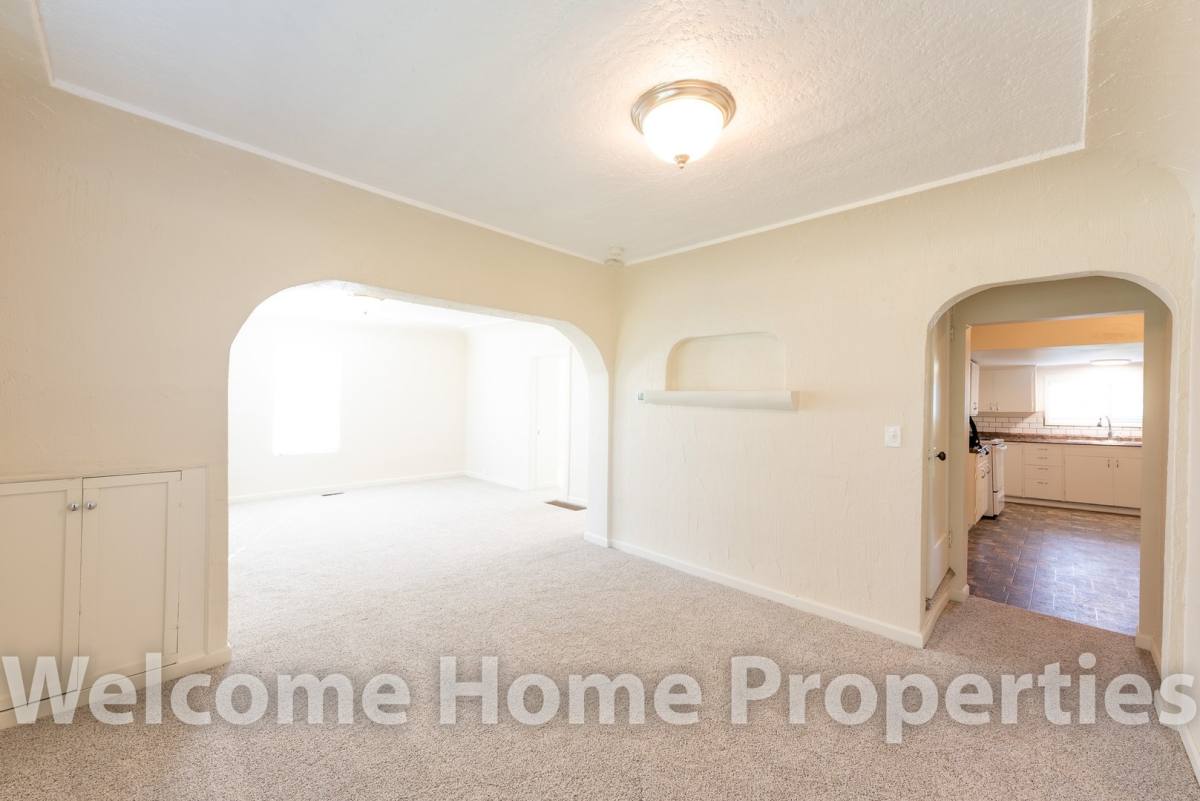 Apartment for rent at 309 SW 6th St, College Place, WA 99324