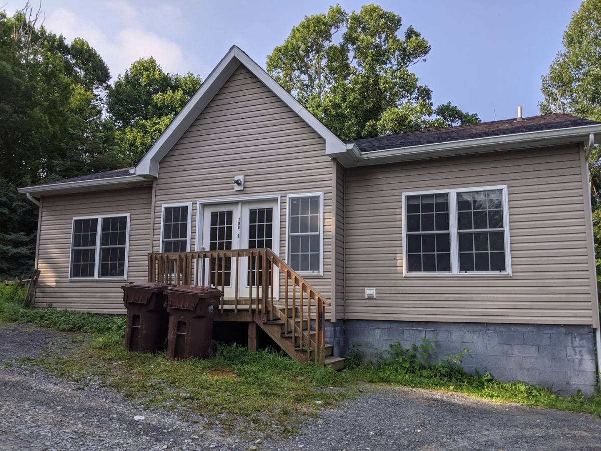 Apartment for rent at 198 Knowles Haven Lane, Boone, NC 28607