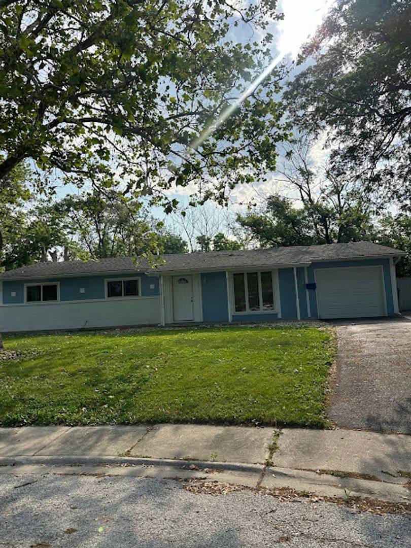 House for rent at 15137 Hiawatha Trail, Orland Park, IL 60462