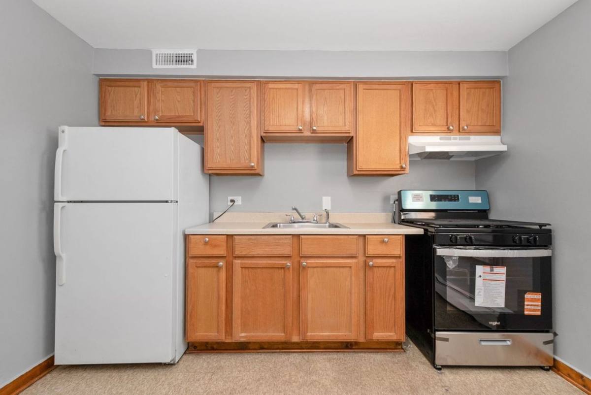 Apartment for rent at 3639 W 63rd St, Chicago, IL 60629
