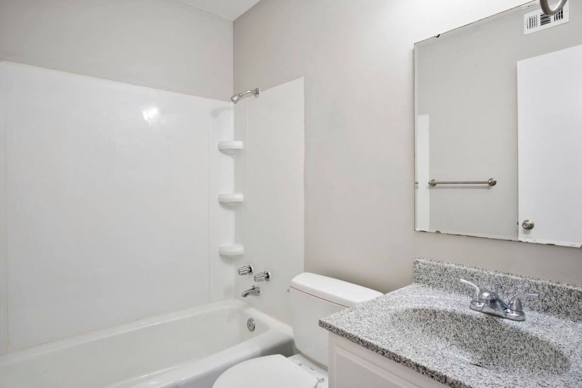 Apartment for rent at 1800 W Jesse James Rd, Excelsior Springs, MO 64024