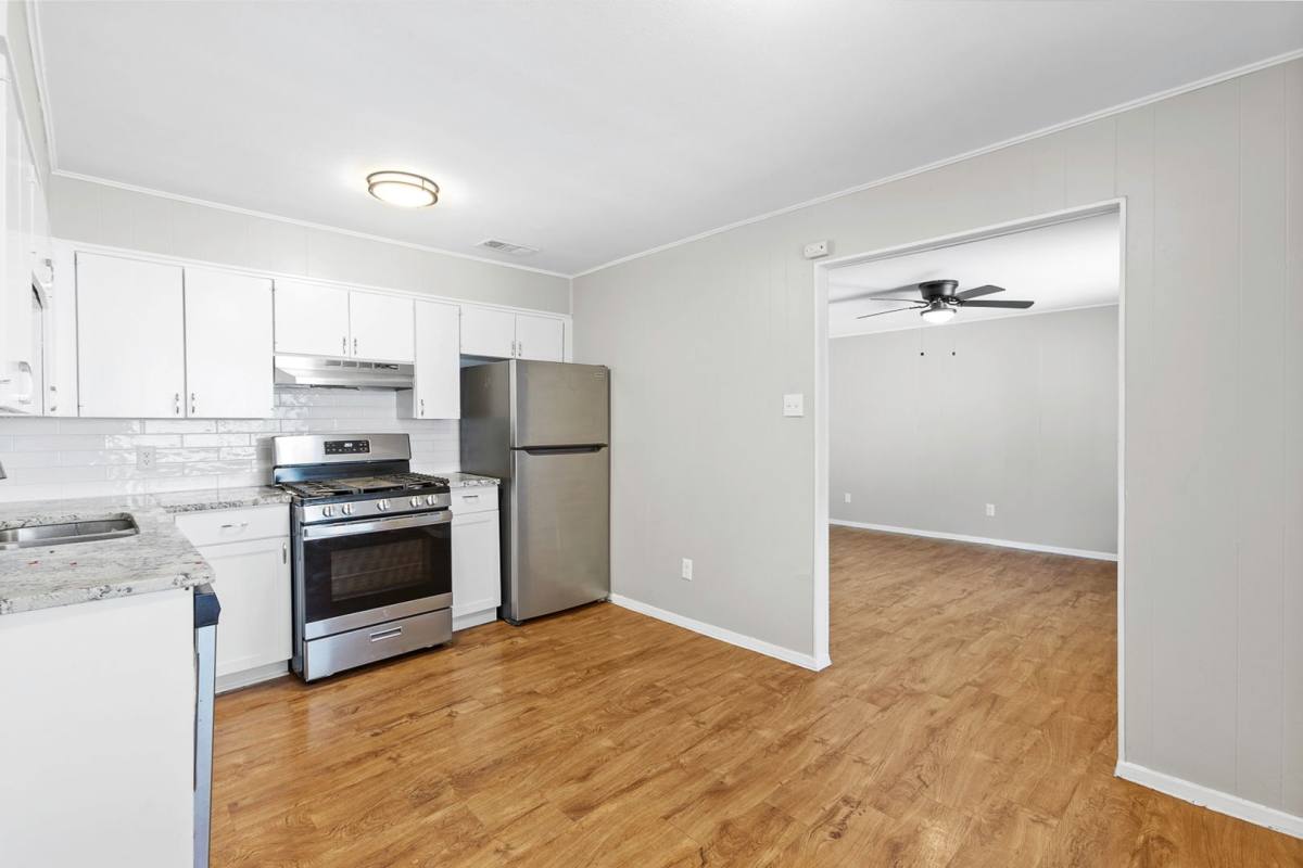 Apartment for rent at 400 Linda Dr, San Marcos, TX 78666