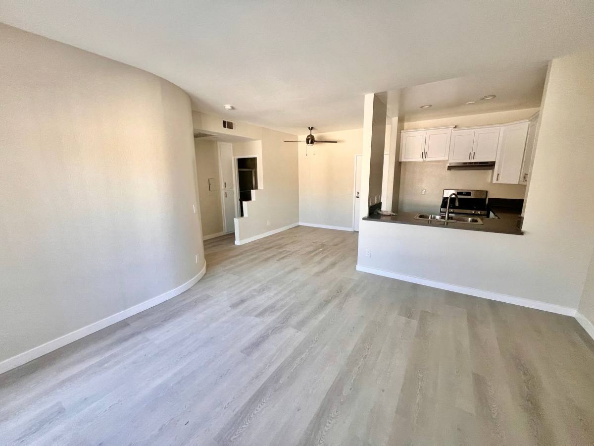 Apartment for rent at 10051 Pinewood Ave, Tujunga, CA 91042