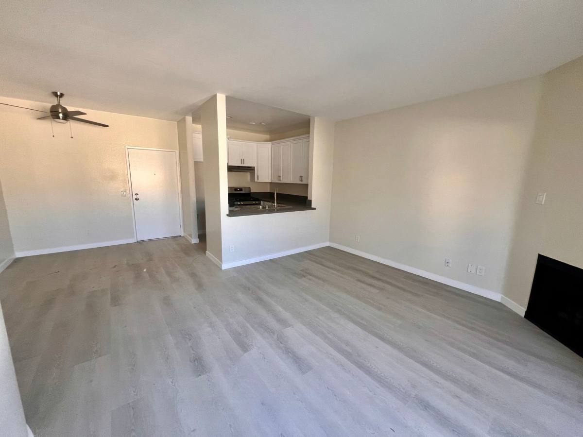 Apartment for rent at 10051 Pinewood Ave, Tujunga, CA 91042