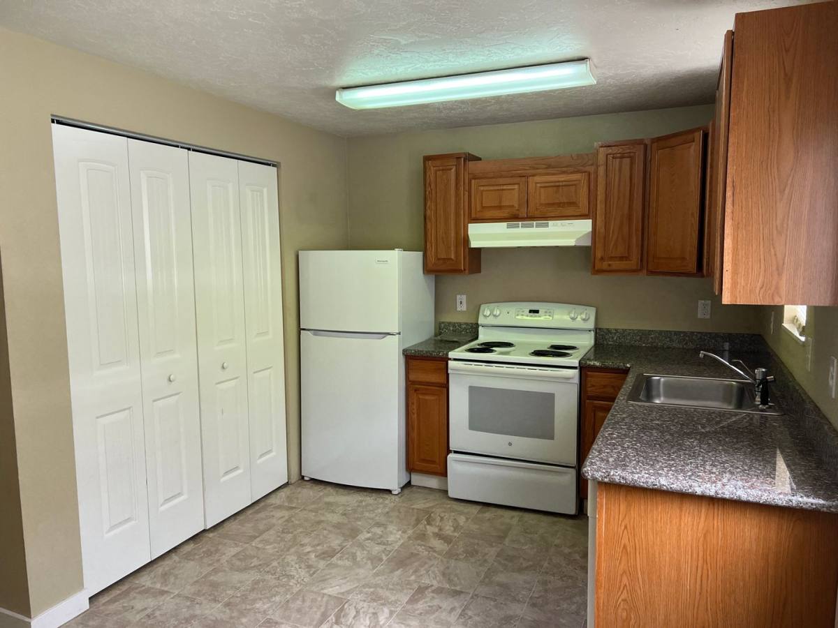 Apartment for rent at 410 SW Fall St, Newport, OR 97365