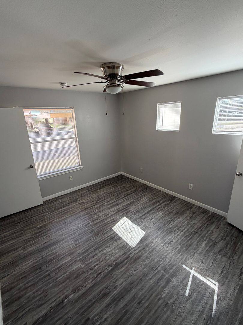 Apartment for rent at 901 E Thomas, Pharr, TX 78577
