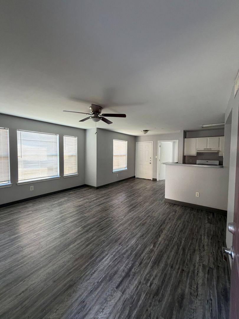 Apartment for rent at 901 E Thomas, Pharr, TX 78577
