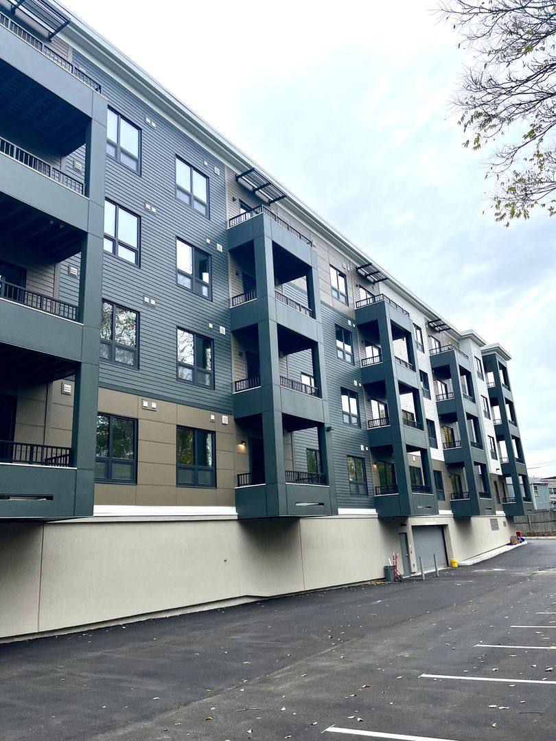 Apartment for rent at 99 Gardner St #2D, West Roxbury, MA 02132