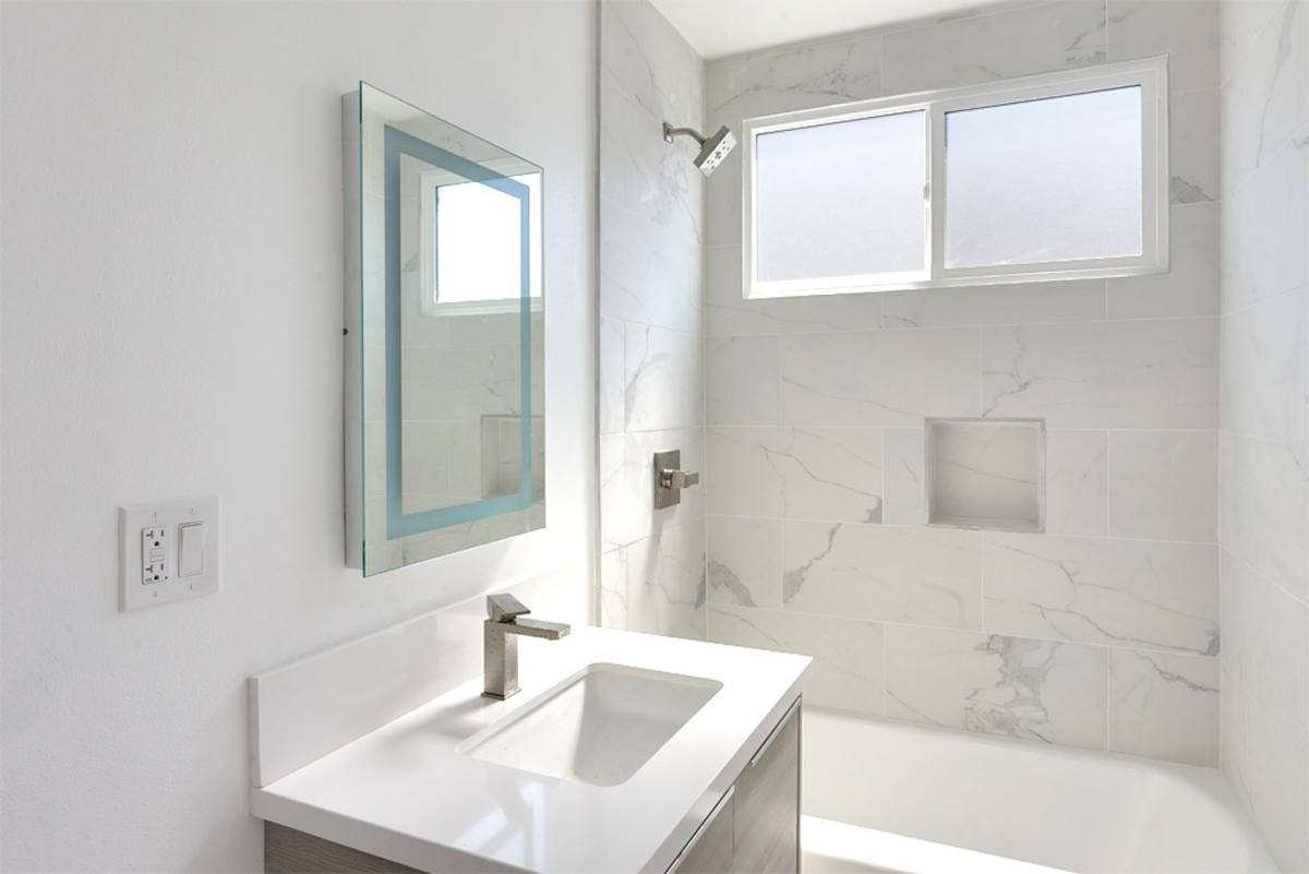 Apartment for rent at 4233 Burns Ave, Los Angeles, CA 90029