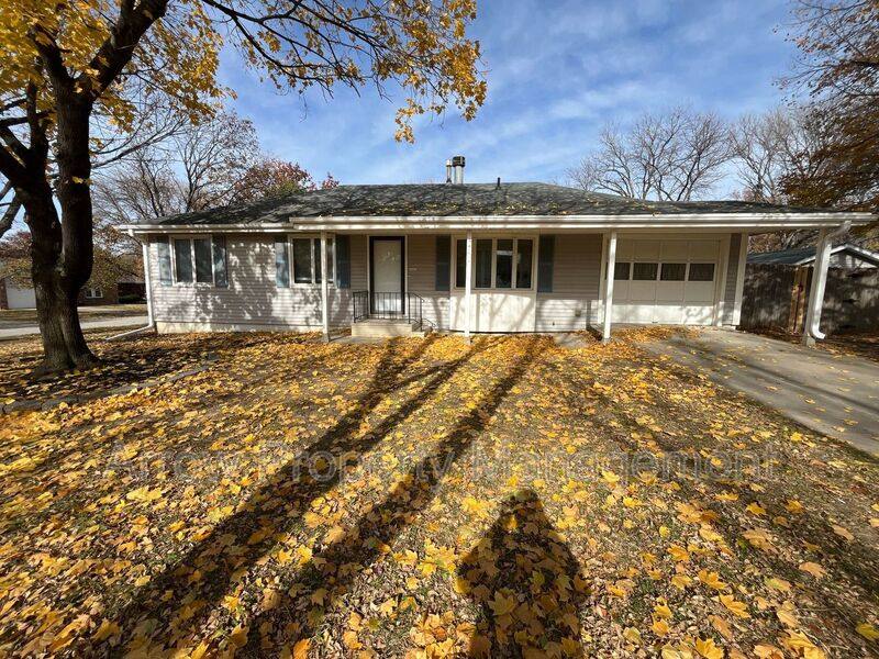 House for rent at 3600 Briarwood, Lincoln, NE 68516