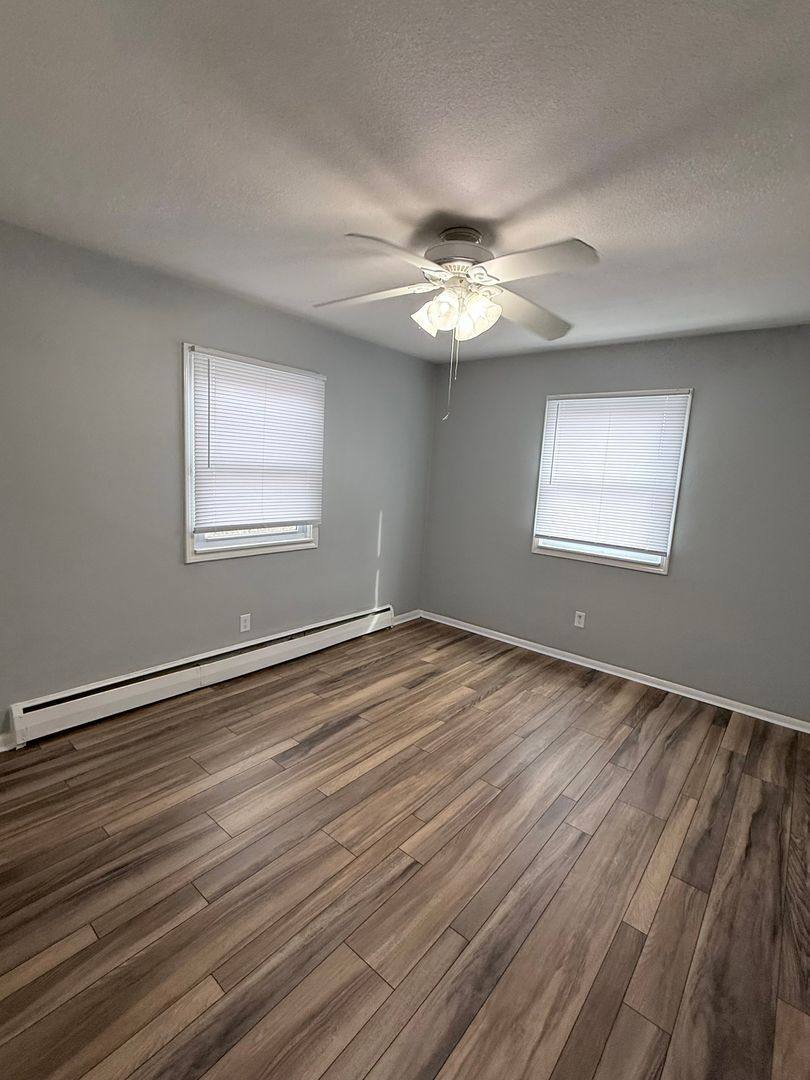 Apartment for rent at 470 English St, Saint Paul, MN 55106