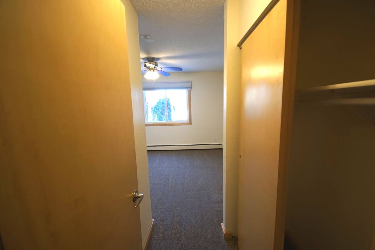 Apartment for rent at 401 E Burnsville Parkway, Burnsville, MN 55337