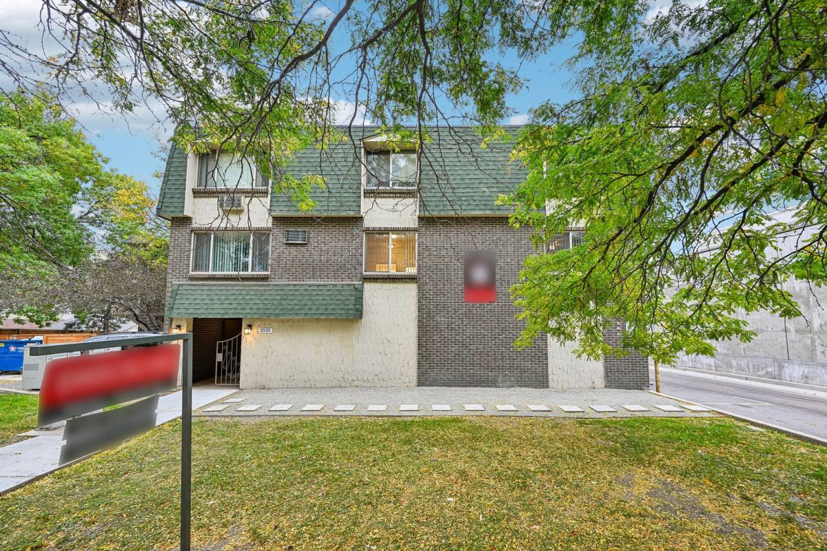 Apartment for rent at South Pearl Street, 3535 S Pearl St, Englewood, CO 80113
