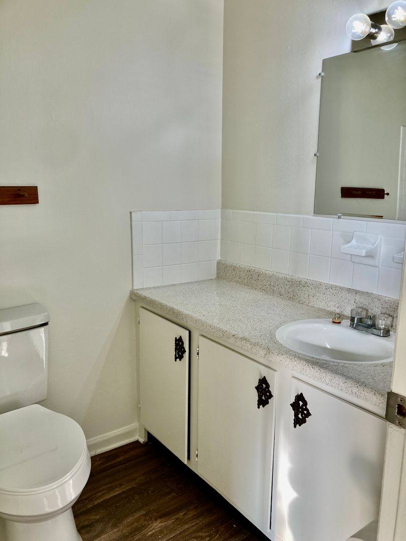 Apartment for rent at 545 Henrico St, Harrodsburg, KY 40330