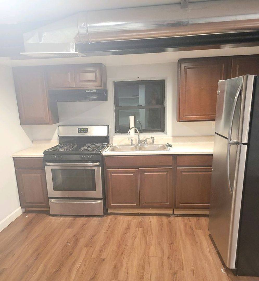 Apartment for rent at 3042 W Cullerton St, Chicago, IL 60623