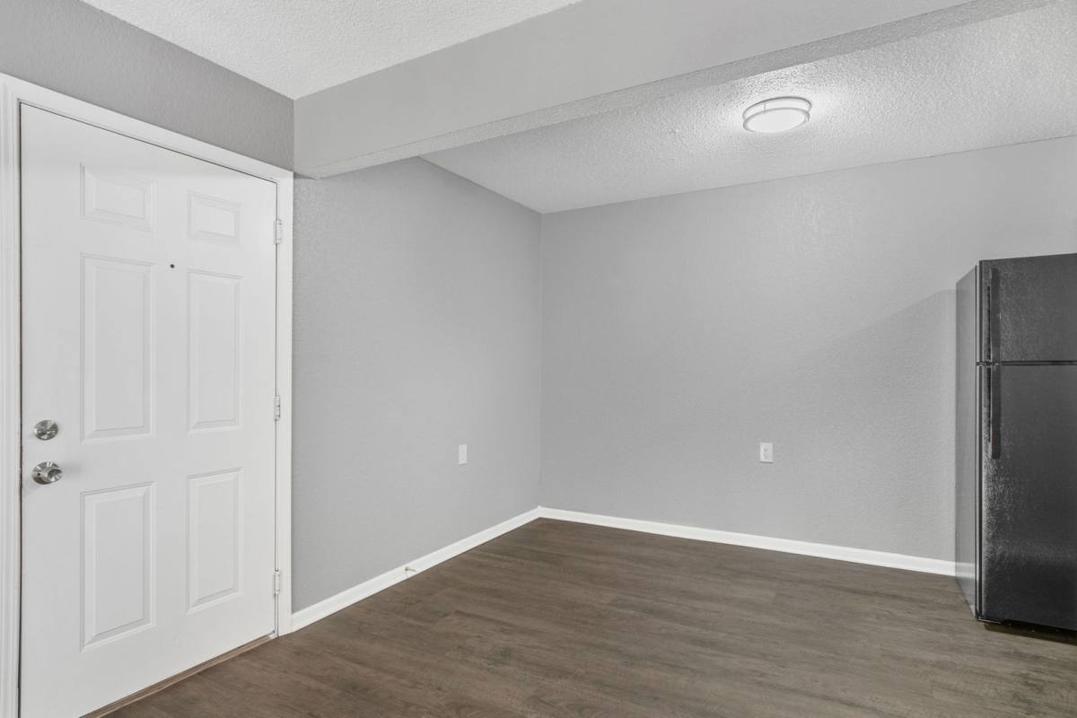 Apartment for rent at 1105 Fairway Dr, Richmond, MO 64085