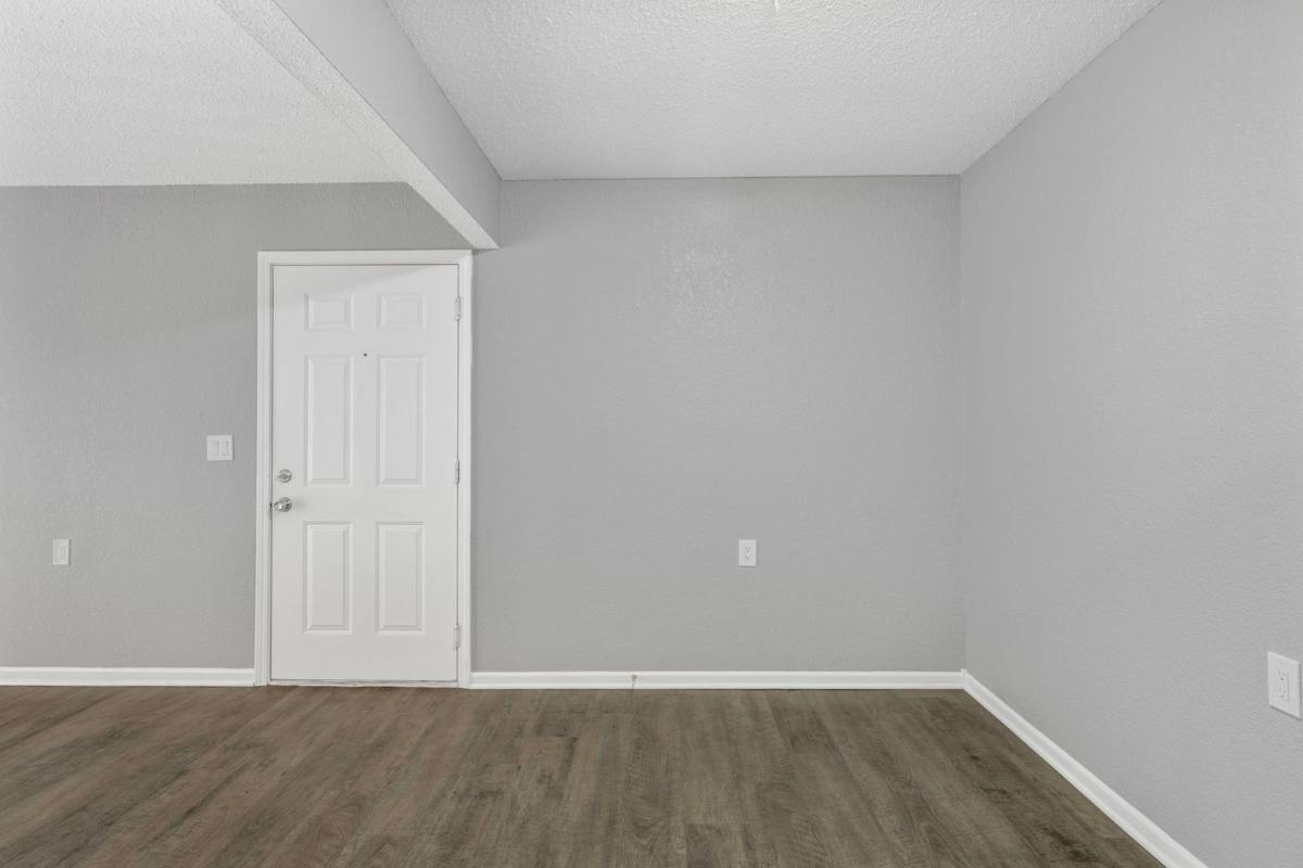 Apartment for rent at 1105 Fairway Dr, Richmond, MO 64085