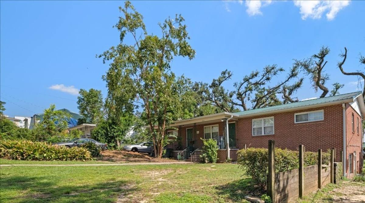 Apartment for rent at 1861 Ivy Lane, Tallahassee, FL 32304
