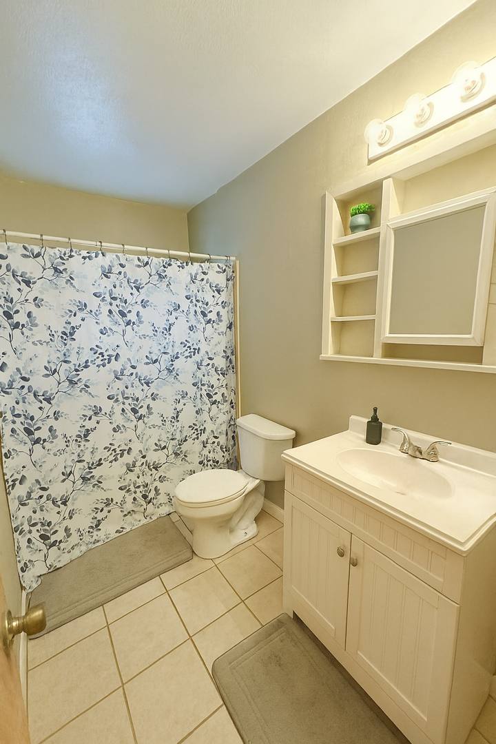 Apartment for rent at 1857 Ivy Lane, Tallahassee, FL 32304