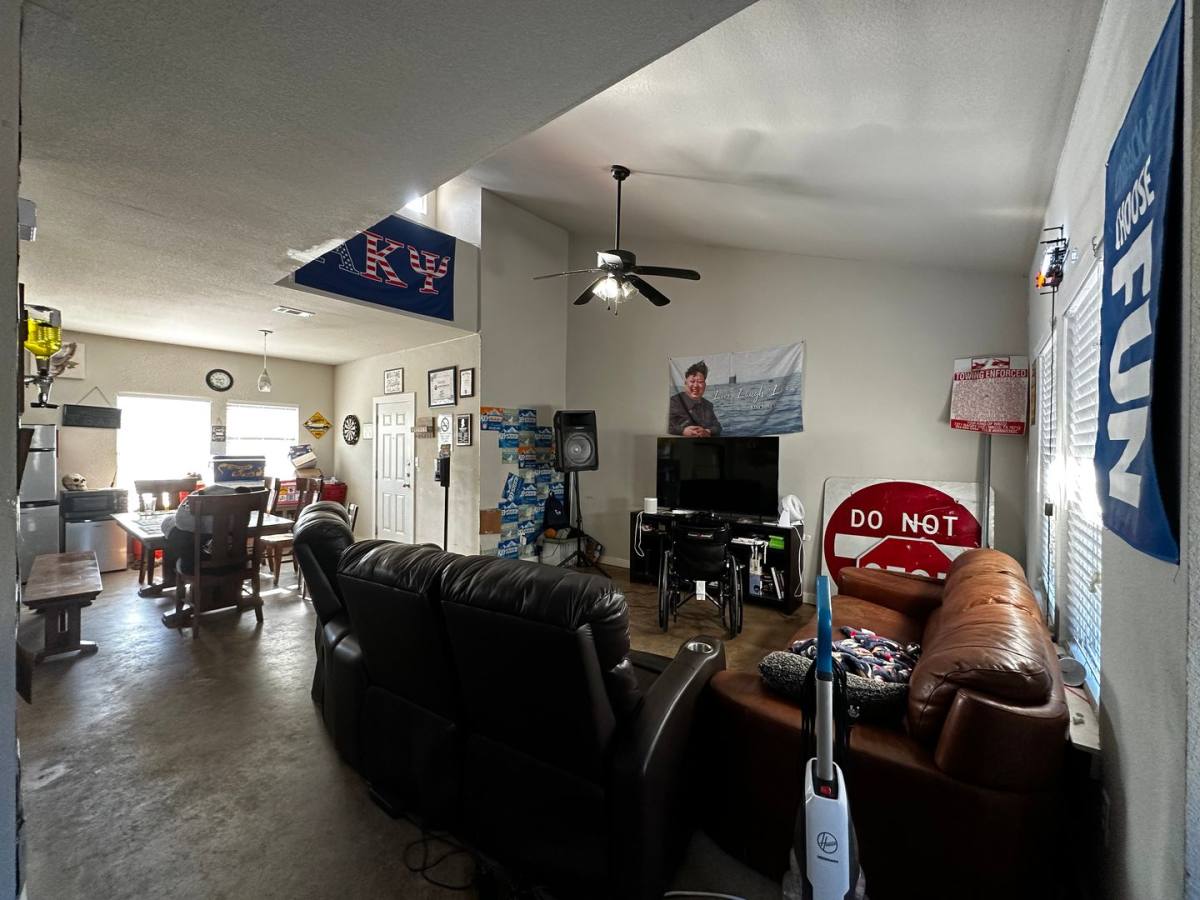 Townhouse for rent at 218 Gurley Lane, Waco, TX 76706