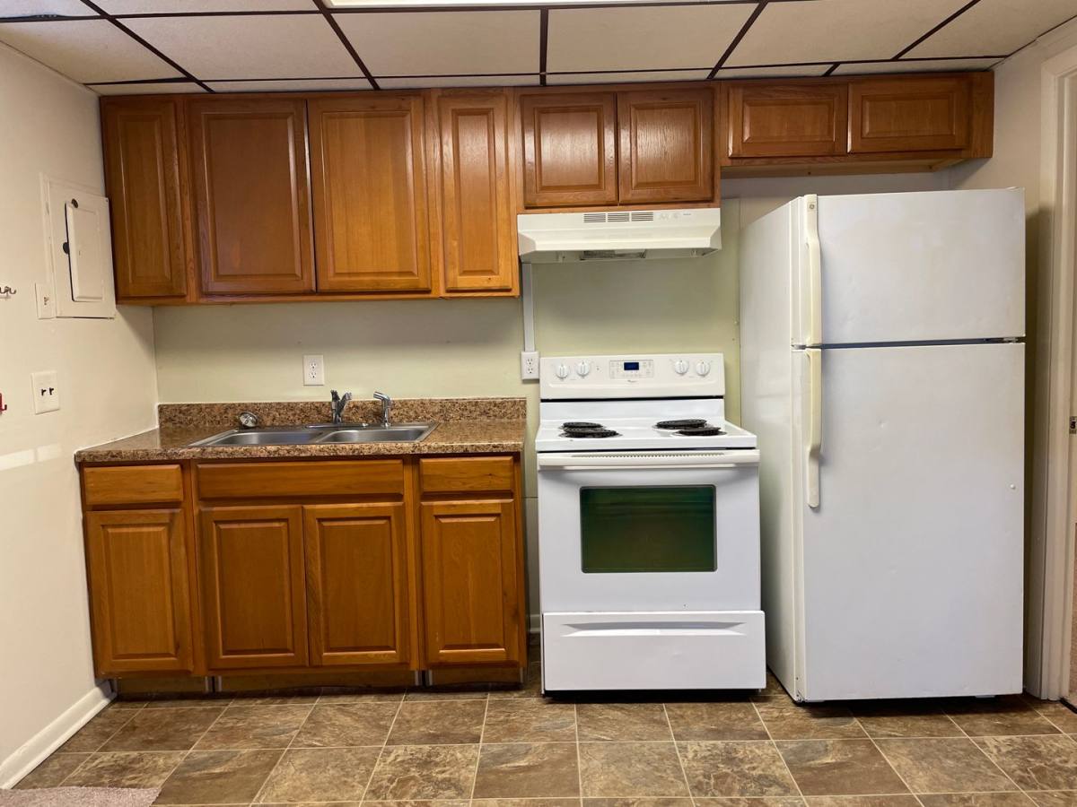 Apartment for rent at 420-430 E High St, Palmyra, PA 17078