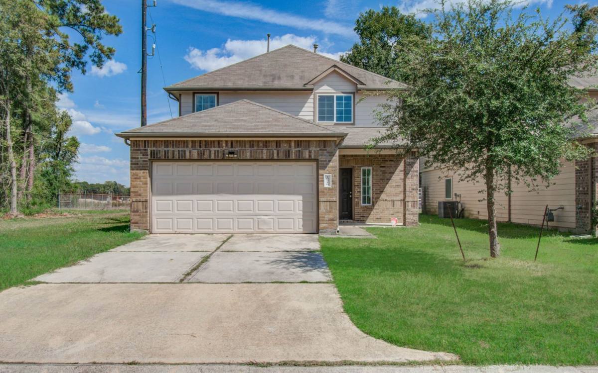 House for rent at 10410 Solitude Way, Houston, TX 77044