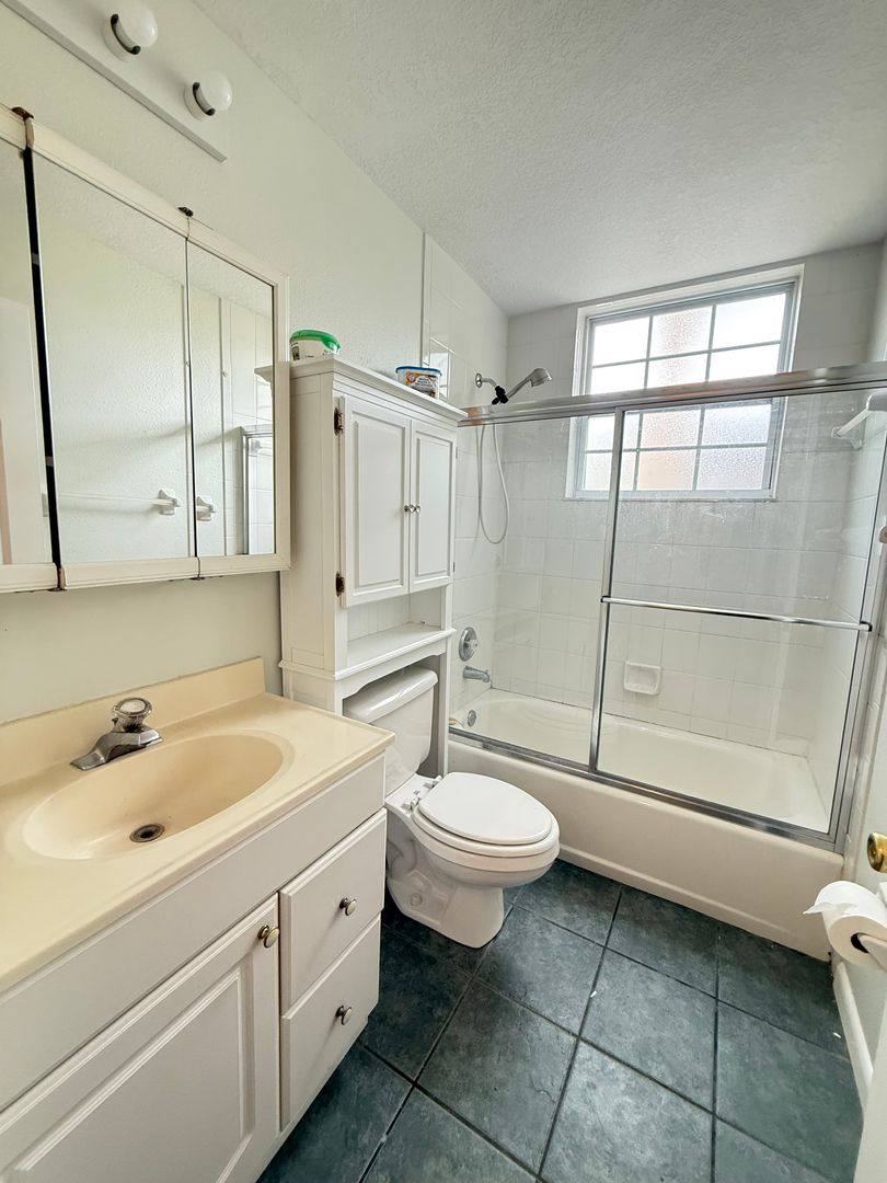 Apartment for rent at 432 Armada Rd S, Venice, FL 34285