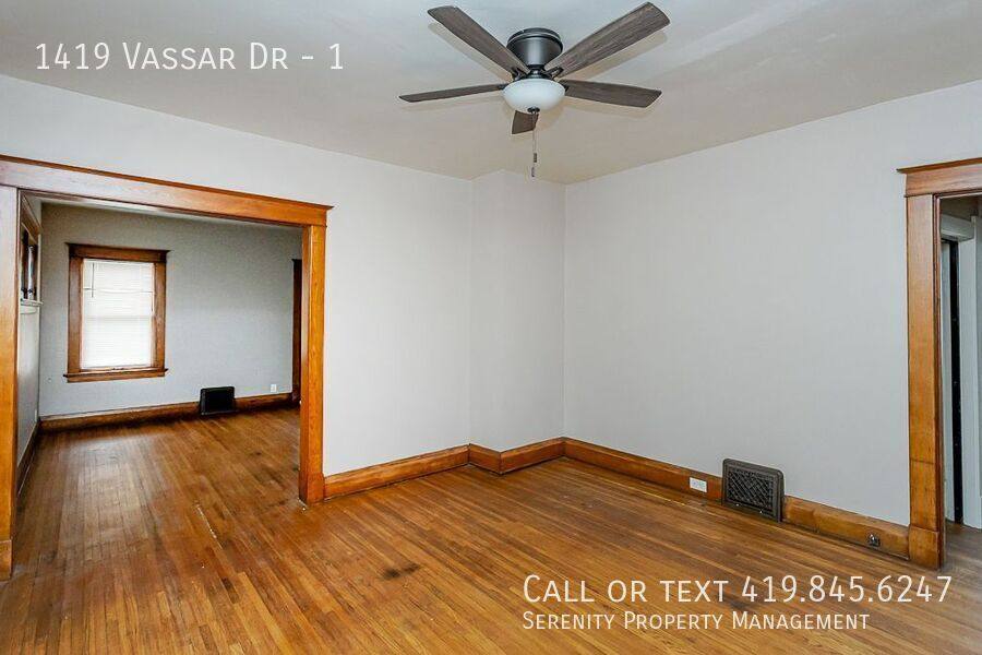 Apartment for rent at 1419 Vassar Dr #1, Toledo, OH 43614