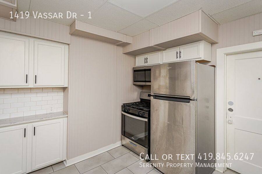 Apartment for rent at 1419 Vassar Dr #1, Toledo, OH 43614