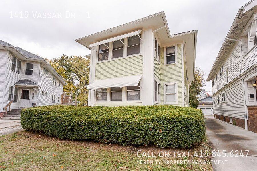 Apartment for rent at 1419 Vassar Dr #1, Toledo, OH 43614