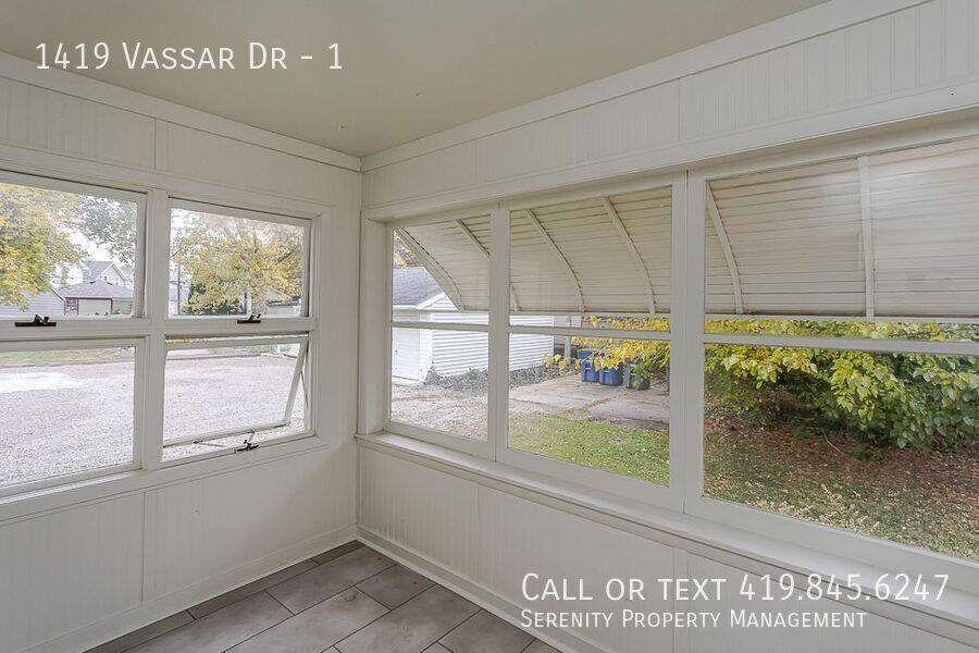 Apartment for rent at 1419 Vassar Dr #1, Toledo, OH 43614