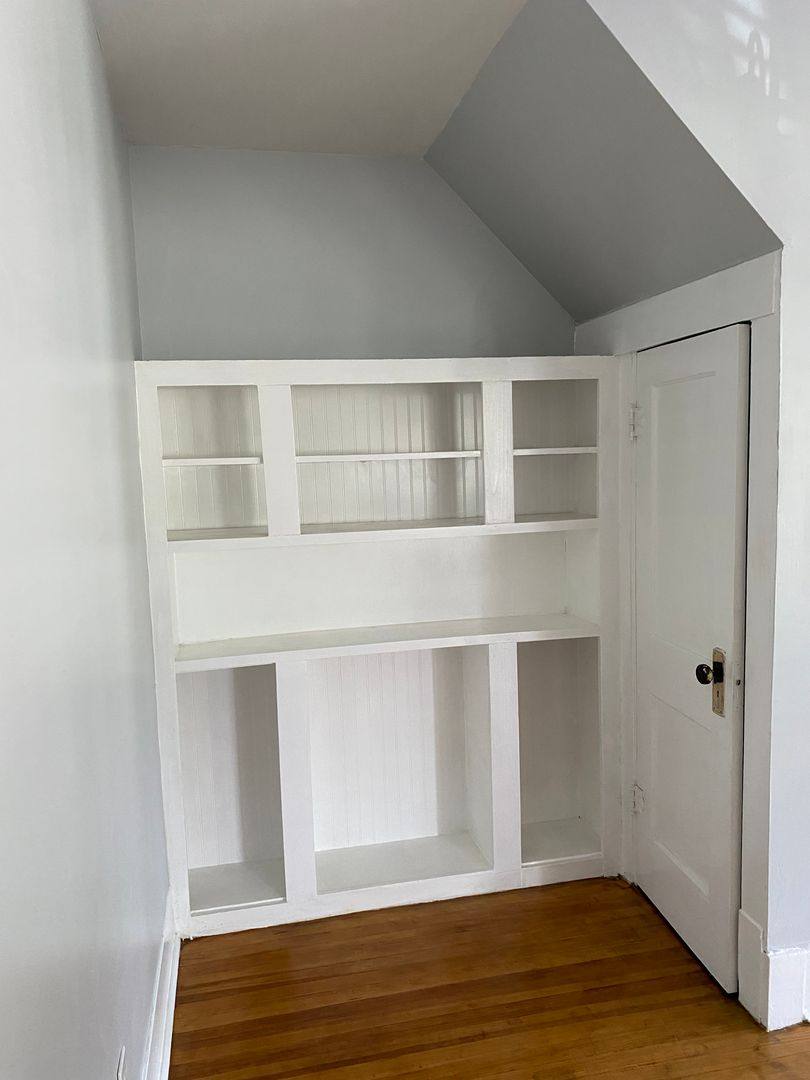 Apartment for rent at 318 E Park Ave, San Antonio, TX 78212
