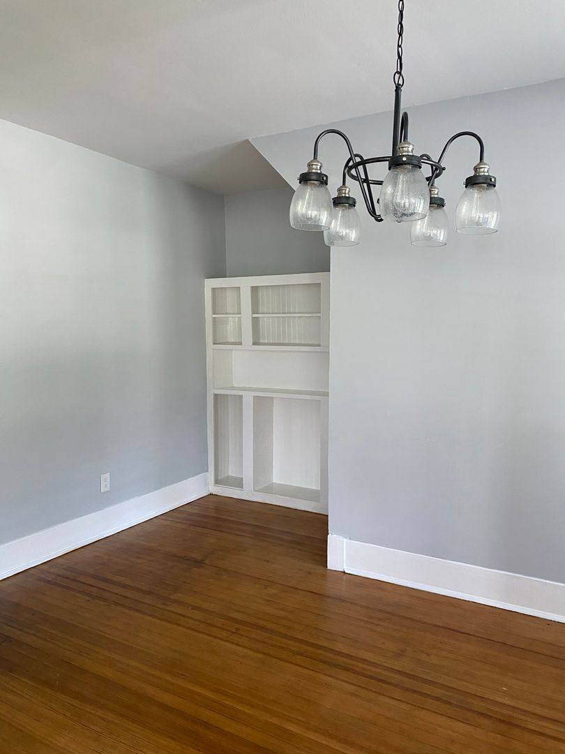 Apartment for rent at 318 E Park Ave, San Antonio, TX 78212