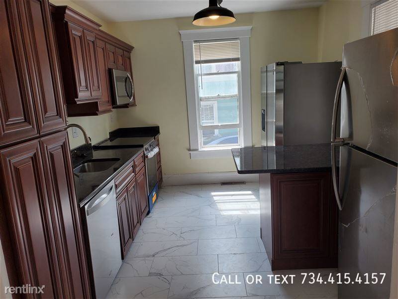 Apartment for rent at 426 S Fourth Ave #2, Ann Arbor, MI 48104