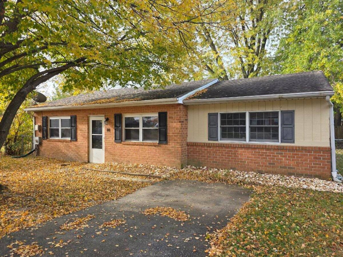 House for rent at 10 Archer Circle, Newark, DE 19702