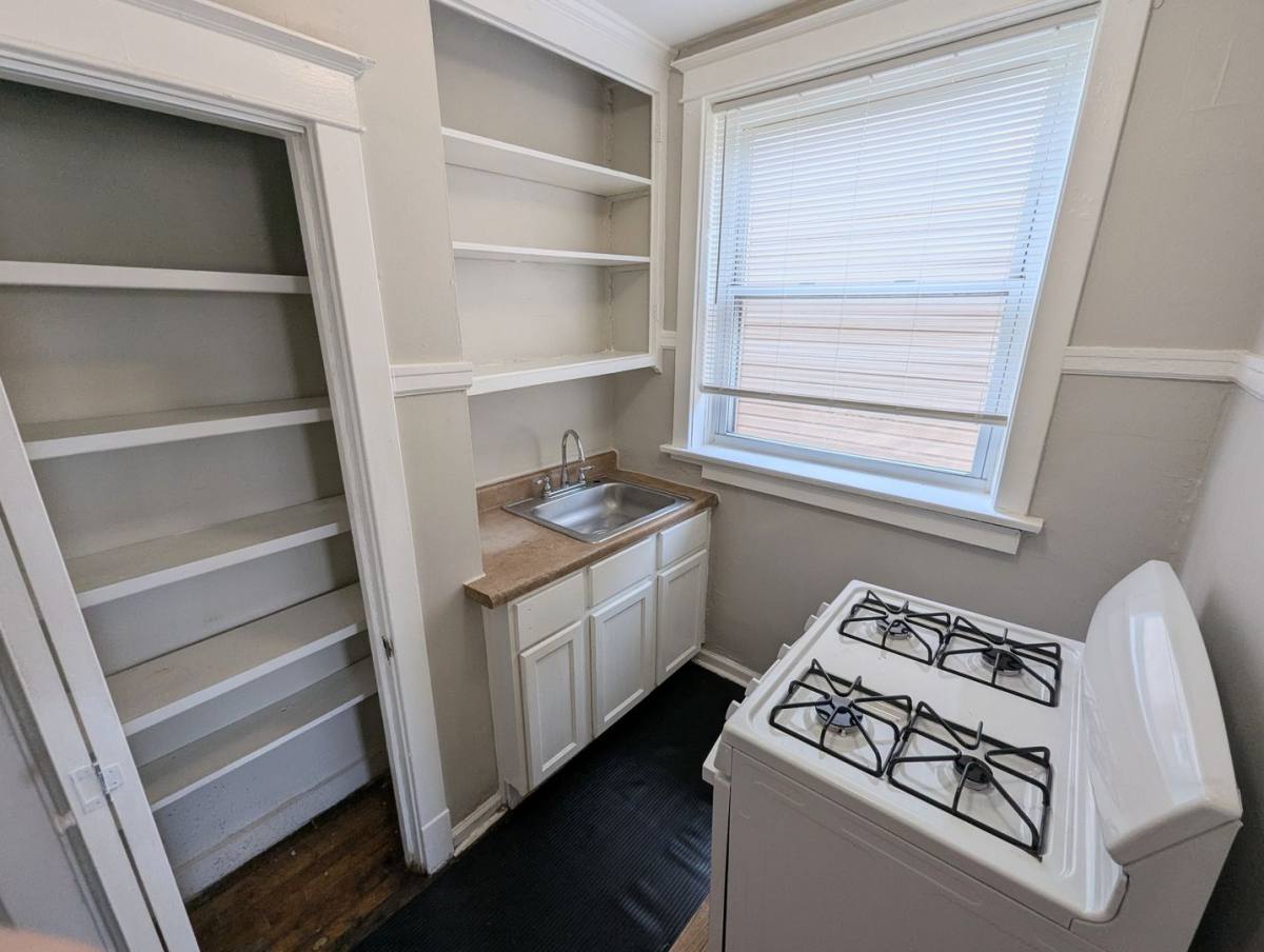 Apartment for rent at 5026-28 Chippewa, Saint Louis, MO 63109