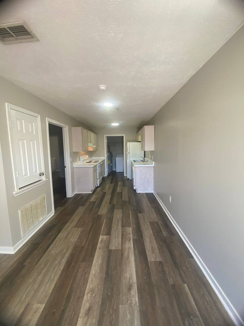 Apartment for rent at 1257 Louisville St, Starkville, MS 39759
