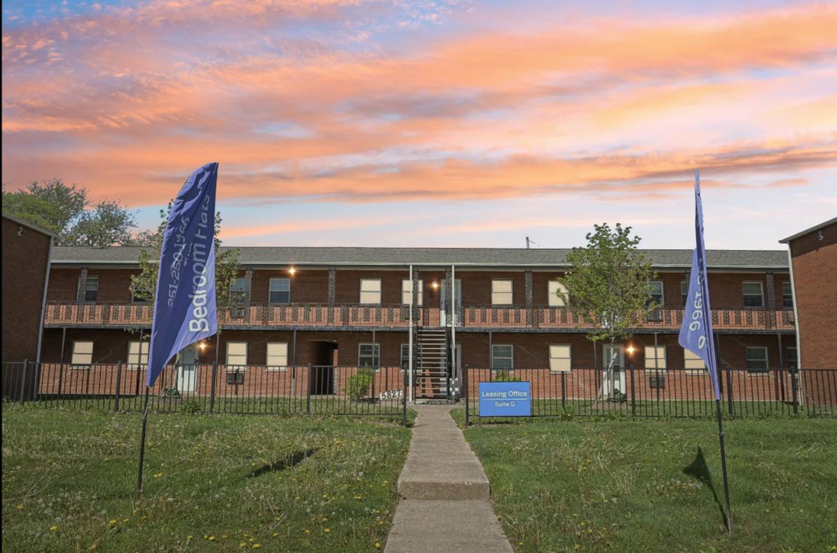 Townhouse for rent at 879 N Meadows Court, Columbus, OH 43229