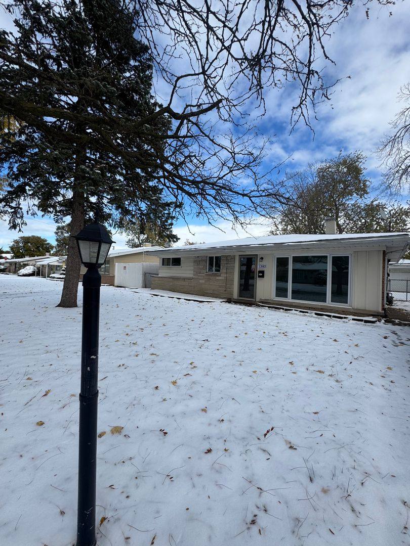 House for rent at 1383 Stanley Blvd, Calumet City, IL 60409