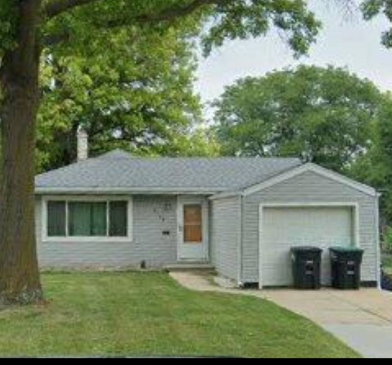 House for rent at 5706 Pratt St, Omaha, NE 68104
