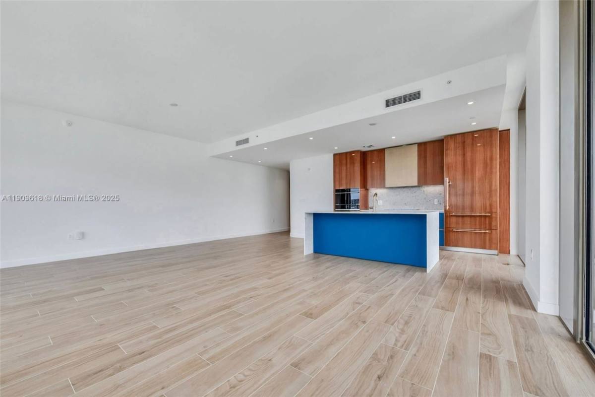 Apartment for rent at 2678 Tigertail Ave, Miami, FL 33133