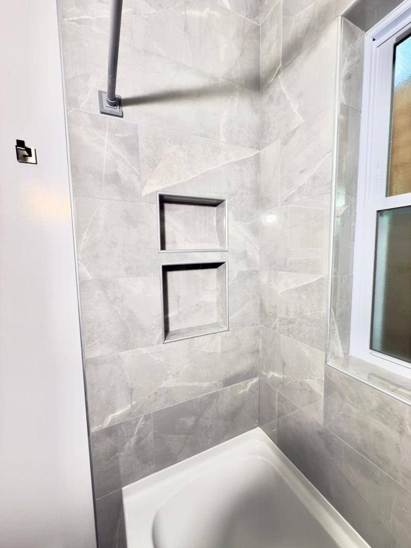 Apartment for rent at 17-19 Cabot St, Hartford, CT 06112
