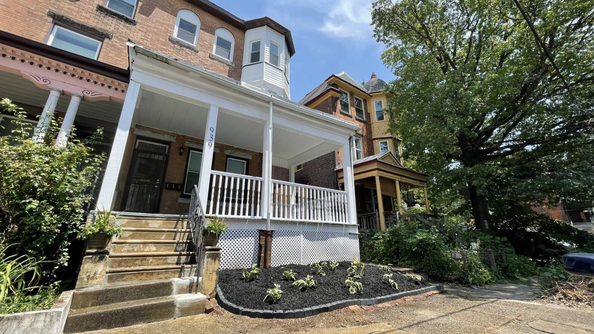 Apartment for rent at 939 S Saint Bernard St #1, Philadelphia, PA 19143