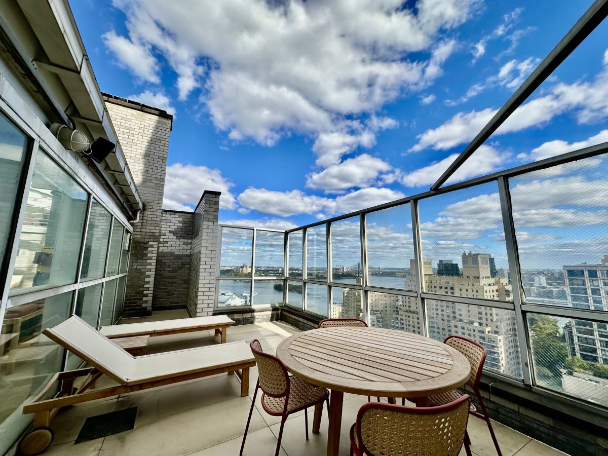 Apartment for rent at 501 E 87th St #3D, New York, NY 10128