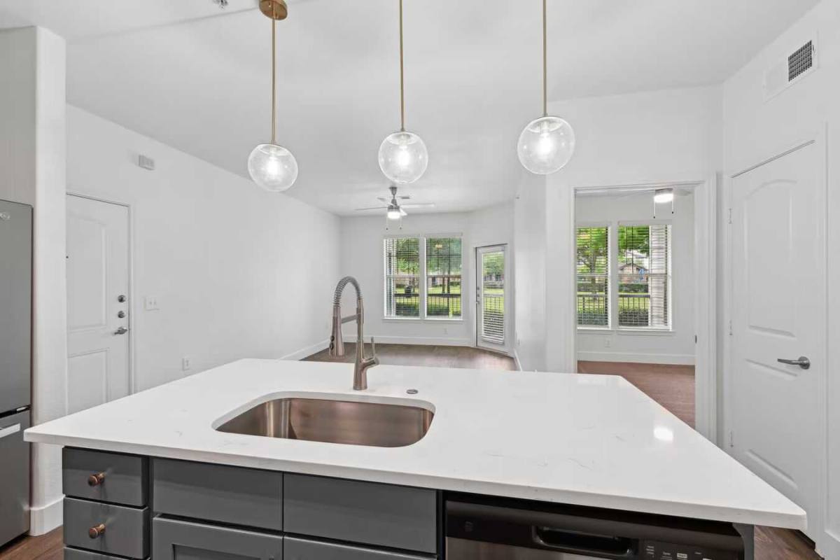 Apartment for rent at 12076 Broadway St #BNPK, Pearland, TX 77584