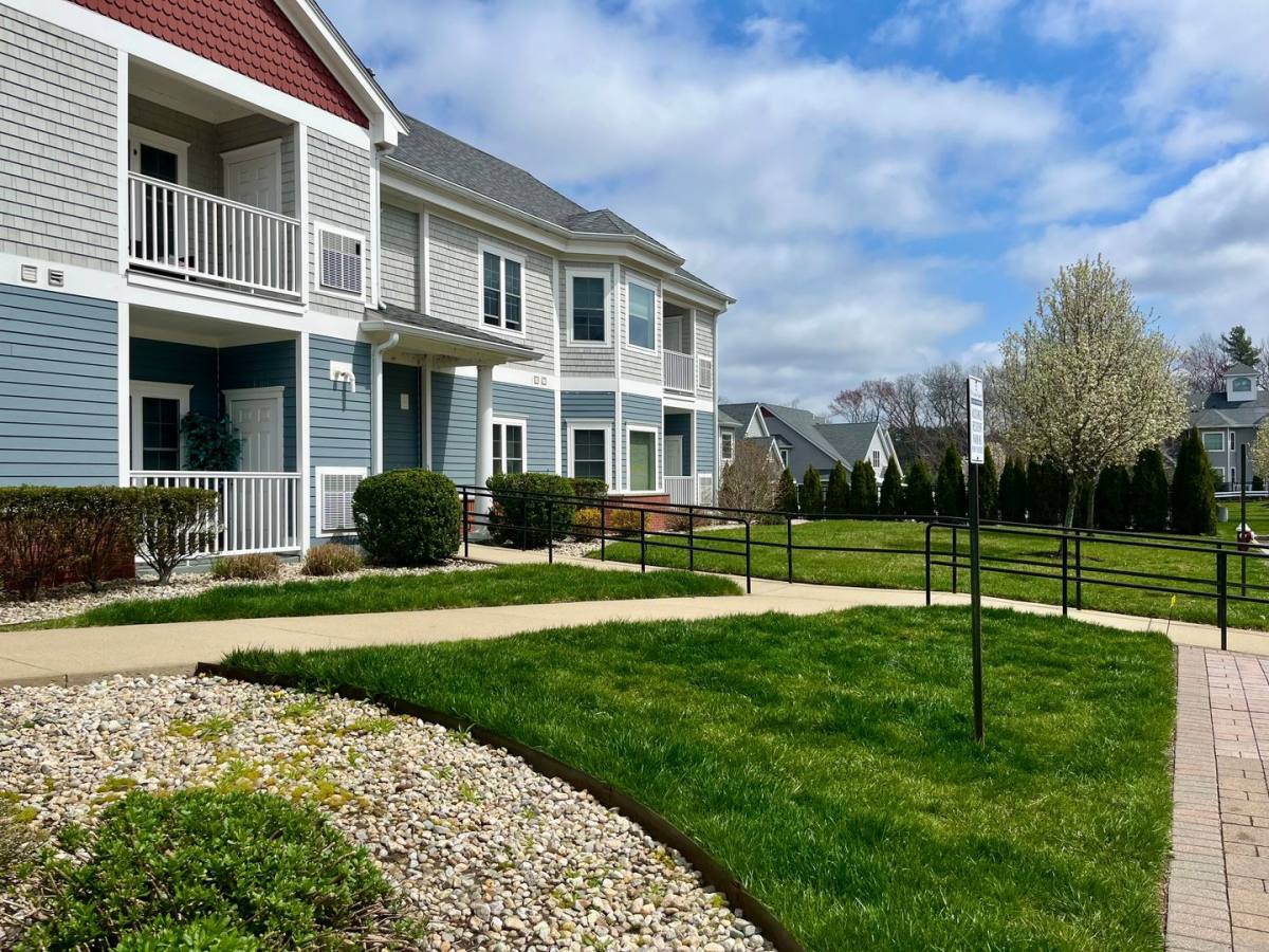Apartment for rent at 34 Capone Rd, Foxboro, MA 02035