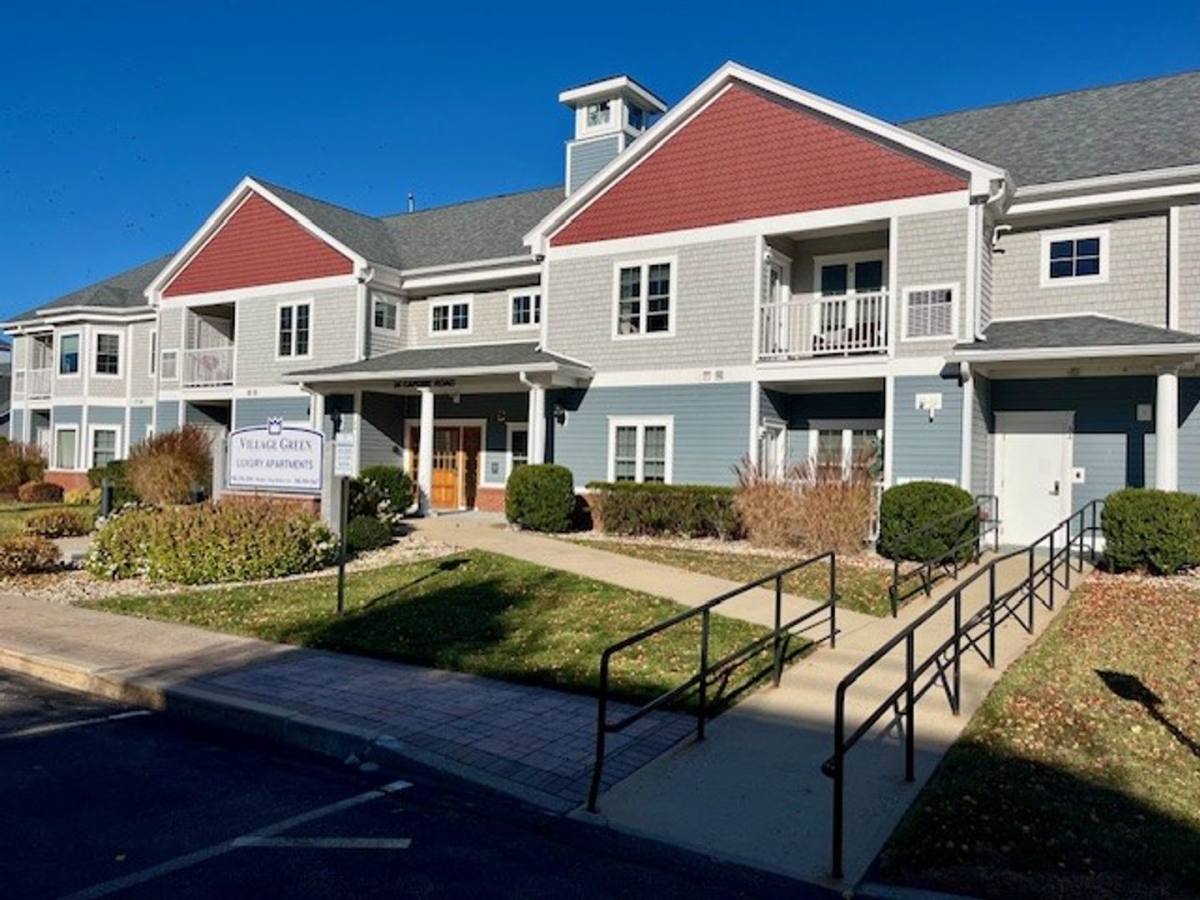 Apartment for rent at 34 Capone Rd, Foxboro, MA 02035