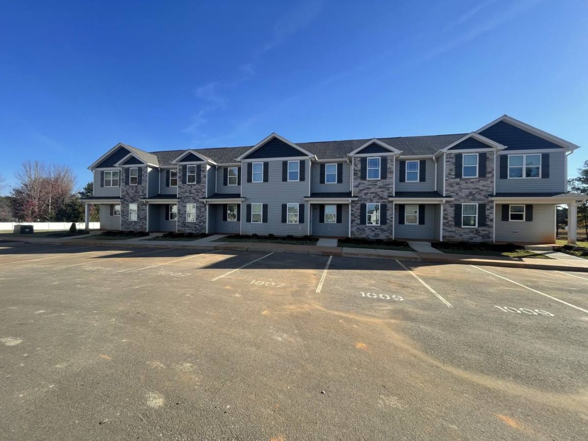 Townhouse for rent at 1003 Peony Lane, Youngsville, NC 27596