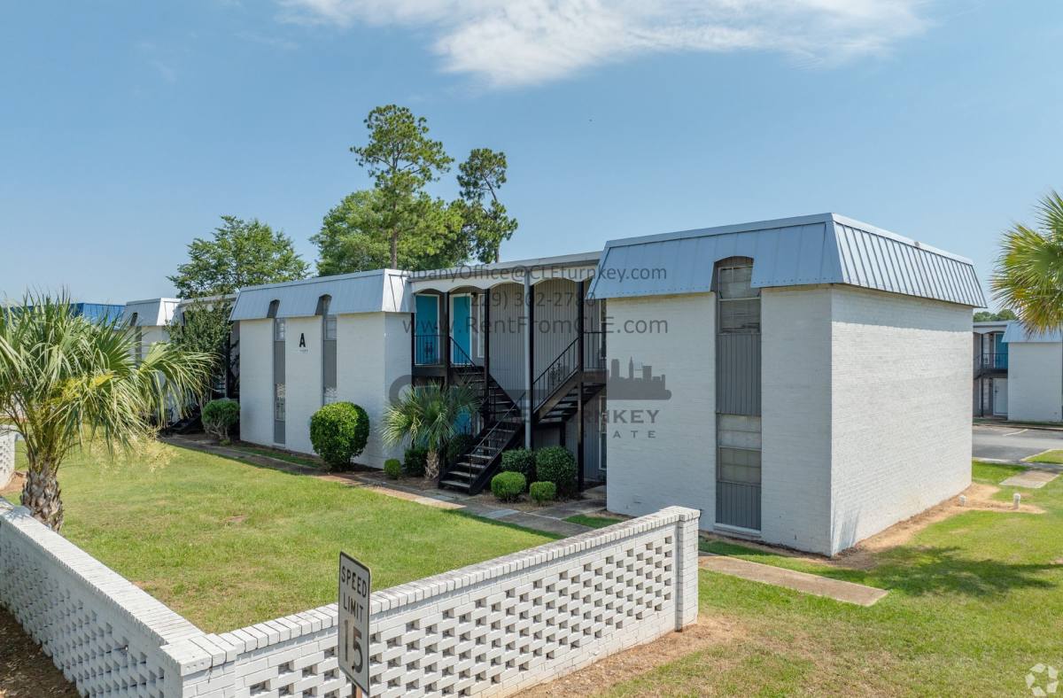 Apartment for rent at 2415 Dawson Rd, Albany, GA 31707