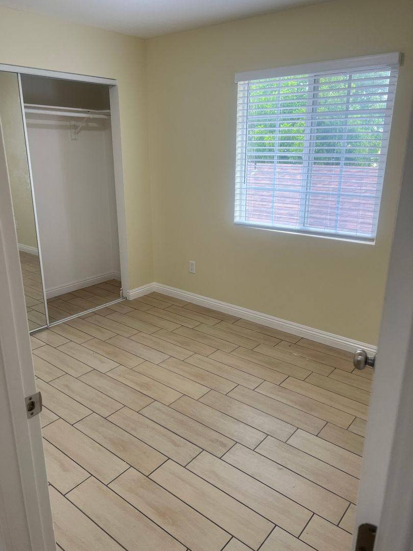 Apartment for rent at 3856 S Normandie Ave, Los Angeles, CA 90037